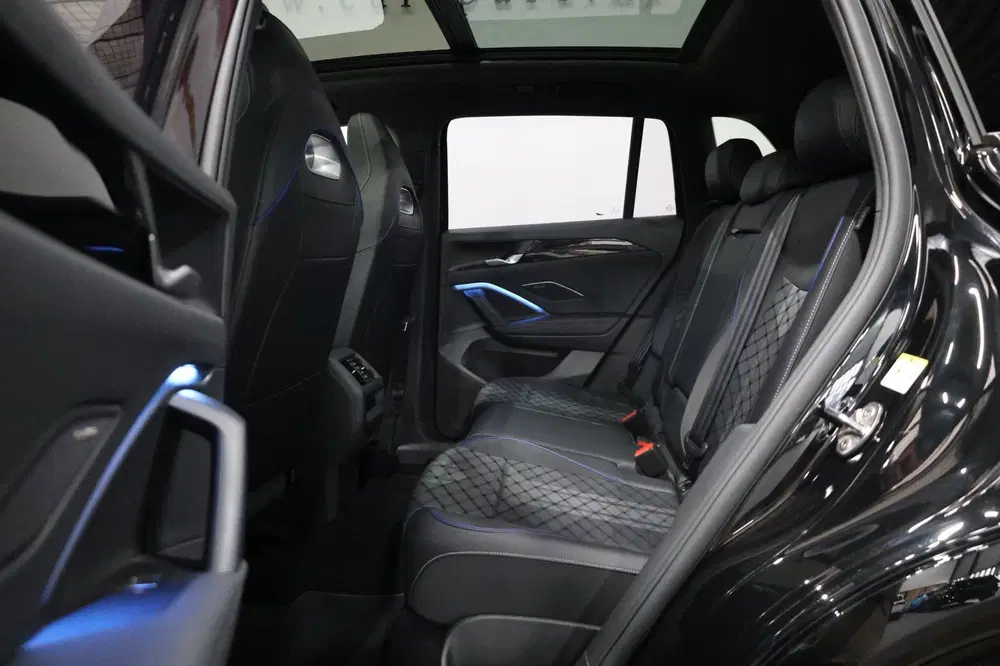 Volkswagen Tiguan 1.5 eTSI 3x R-Line IQ+LED uit 2024, foto 14