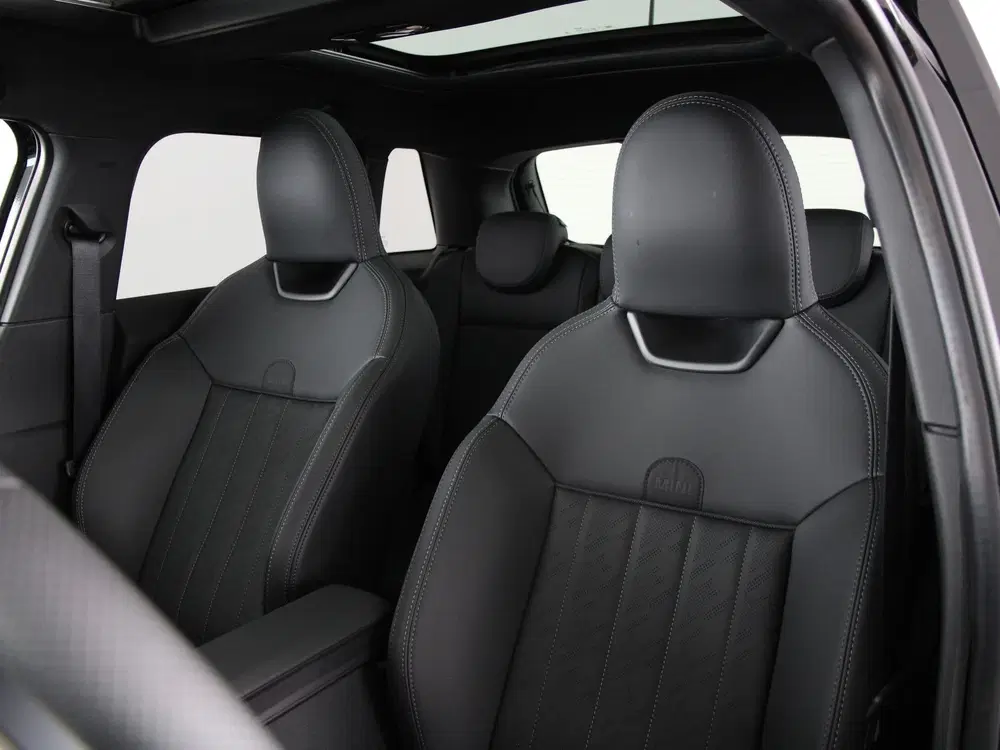 Mini John Cooper Works Cooper C John Cooper Works Pakket M (bj 20 uit 2026, foto 5