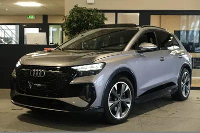 Audi Q4 e-tron 40 204pk 90% SOH 2x s-line Pano Leder Trek uit 2021