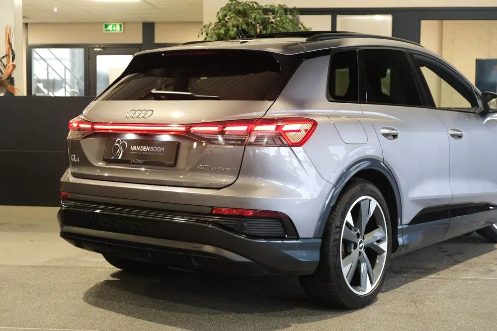 Audi Q4 e-tron 40 204pk 90% SOH 2x s-line Pano Leder Trek uit 2021, foto 15