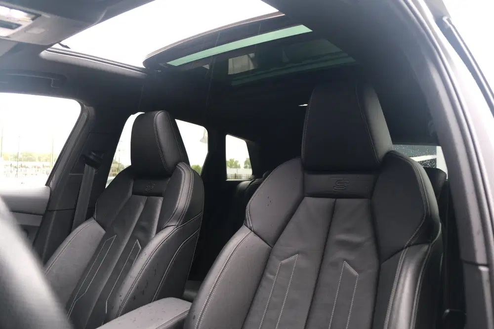 Audi Q4 e-tron 40 204pk 90% SOH 2x s-line Pano Leder Trek uit 2021, foto 4