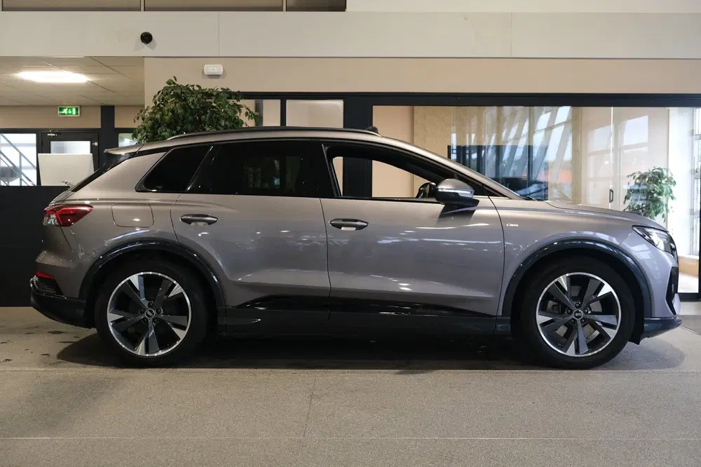 Audi Q4 e-tron 40 204pk 90% SOH 2x s-line Pano Leder Trek uit 2021, foto 7