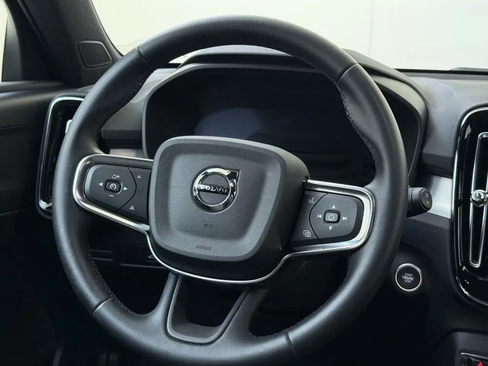 Volvo XC40 B4 uit 2024, foto 12