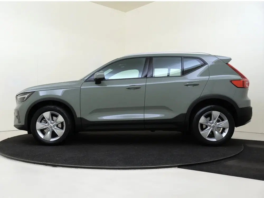 Volvo XC40 B4 uit 2024, foto 3