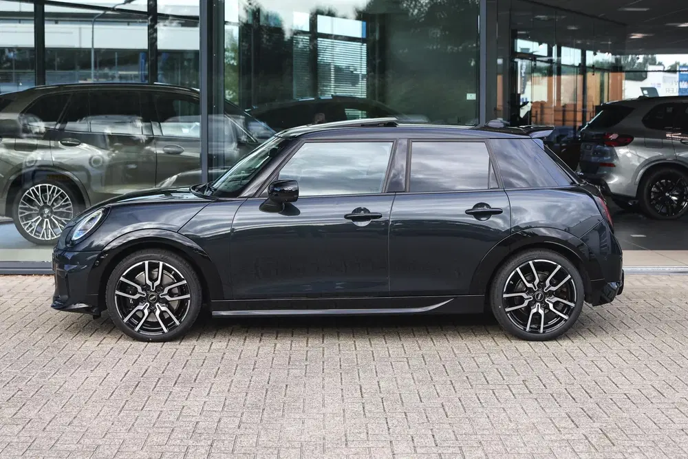 Mini Hatchback Cooper S Automaat uit 2026, foto 8