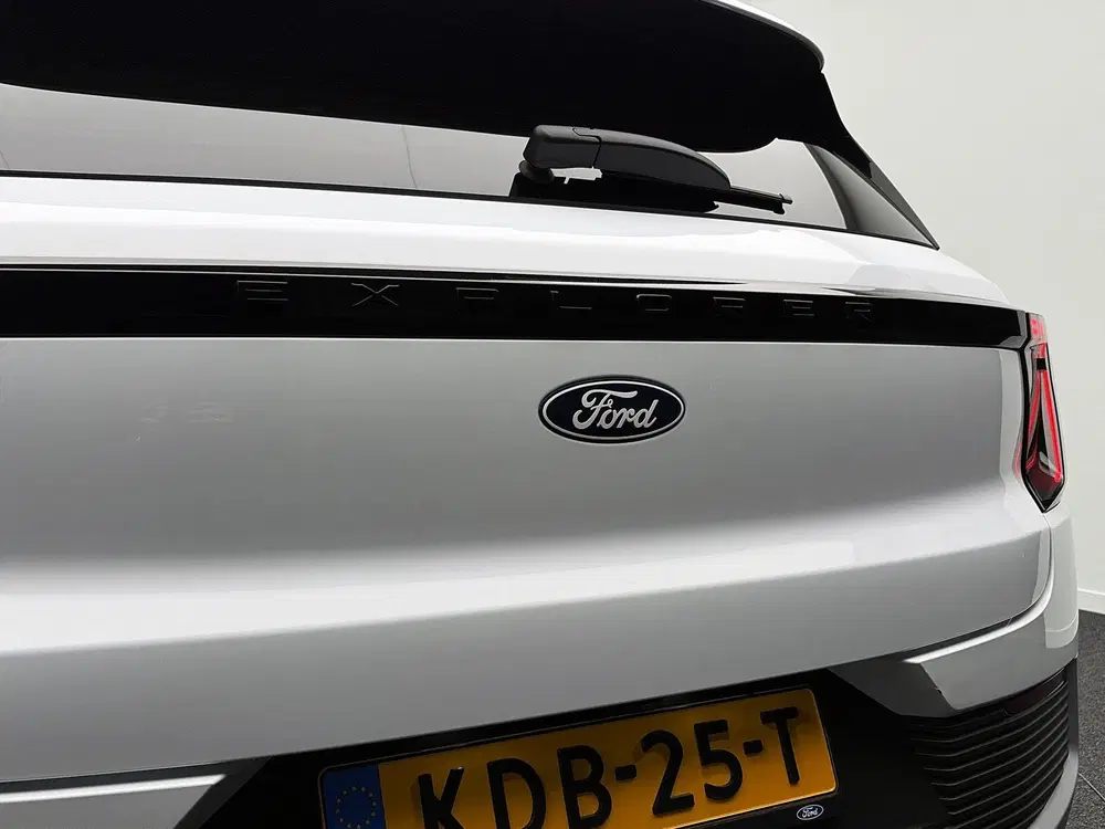 Ford Explorer Select Extended Range RWD 77 kWh uit 2026, foto 12