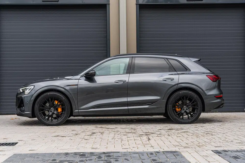 Audi e-tron 55 408pk Quattro S edition 95 kWh uit 2022, foto 14
