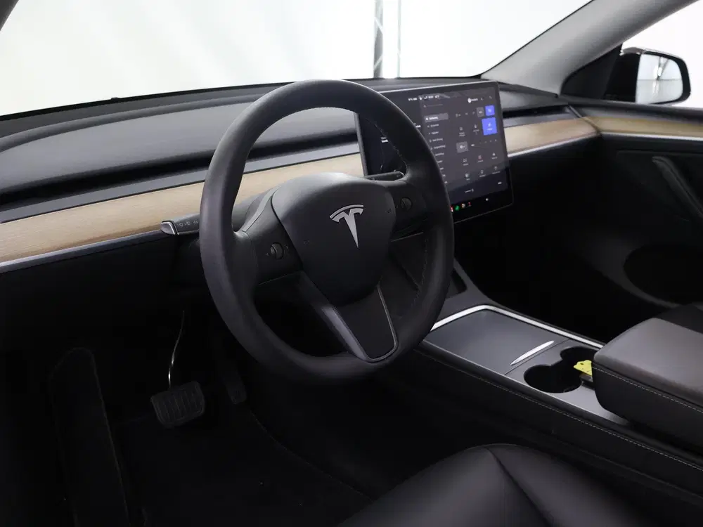 Tesla Model Y RWD 58 kWh uit 2022, foto 7