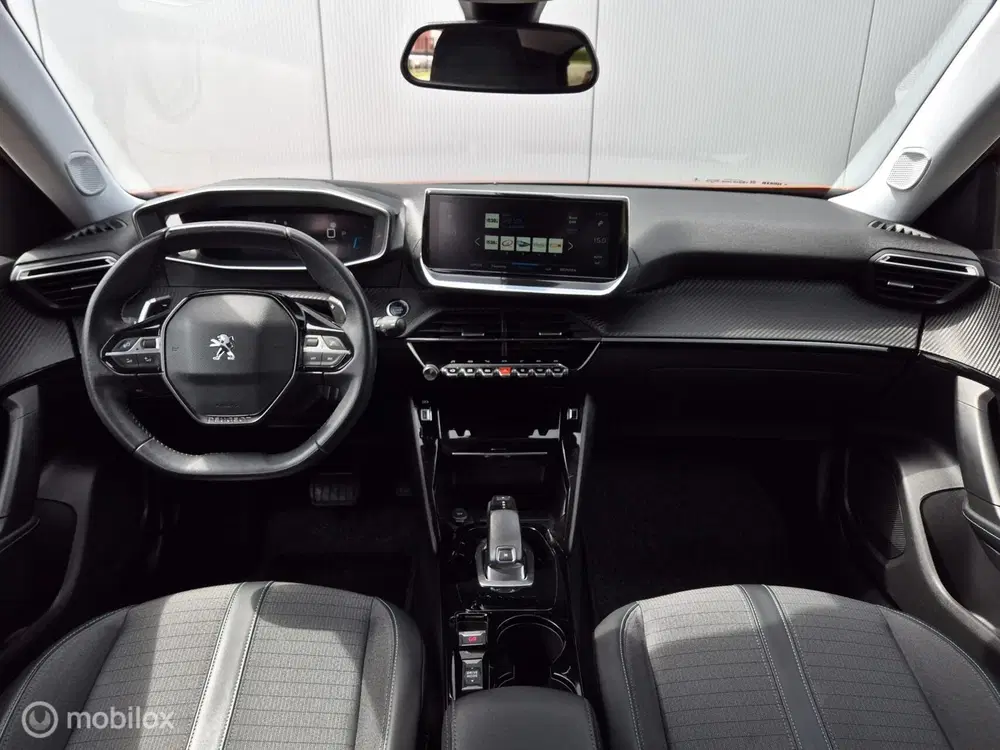 Peugeot 2008 1.2 PURETECH ALLURE AUTOMAAT uit 2021, foto 14