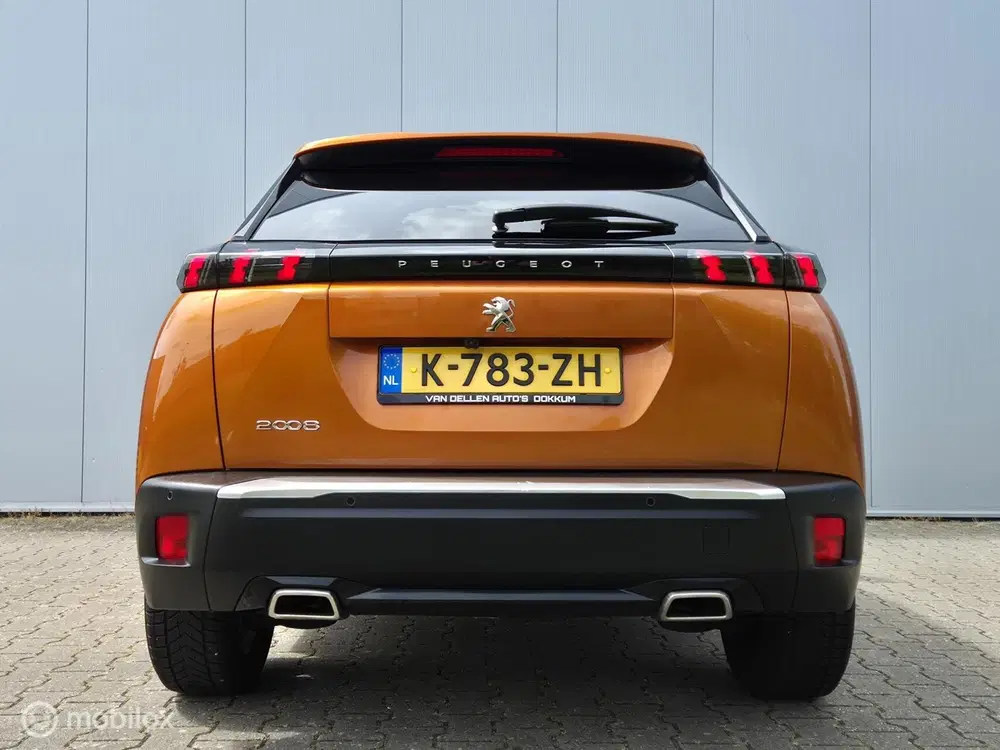 Peugeot 2008 1.2 PURETECH ALLURE AUTOMAAT uit 2021, foto 4