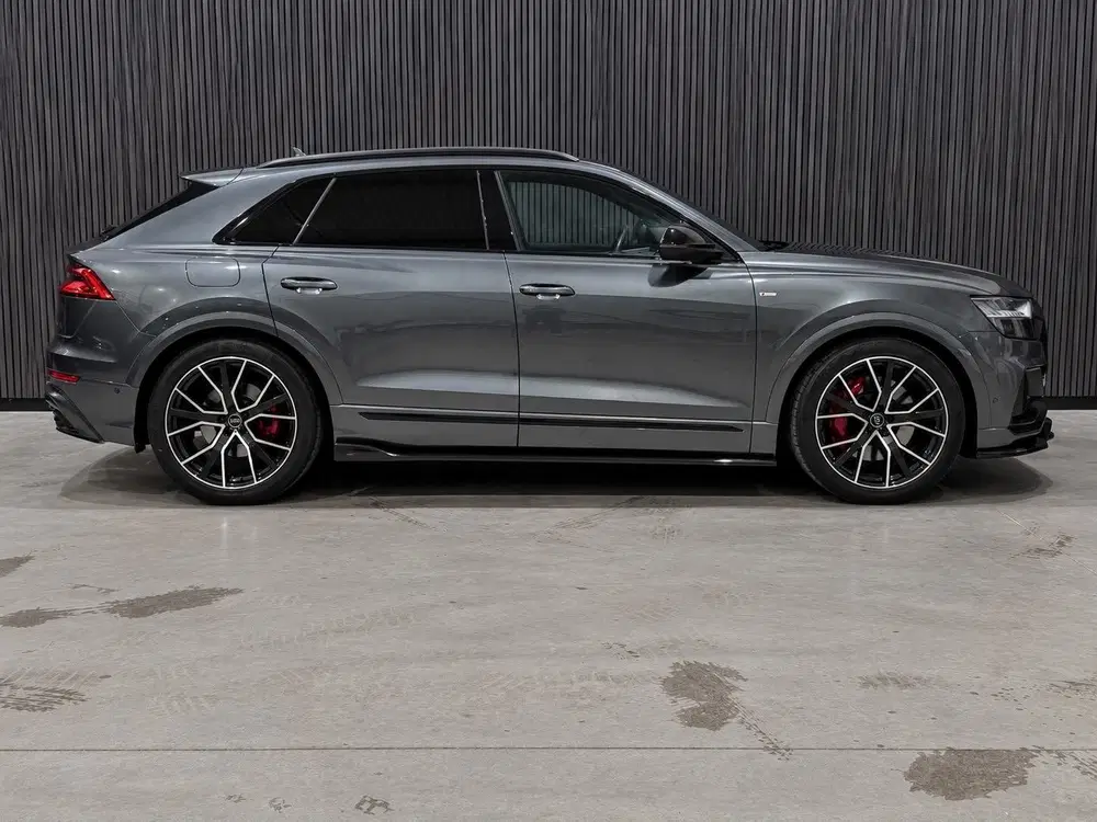 Audi Q8 55 TFSIe Quattro S Line uit 2023, foto 3