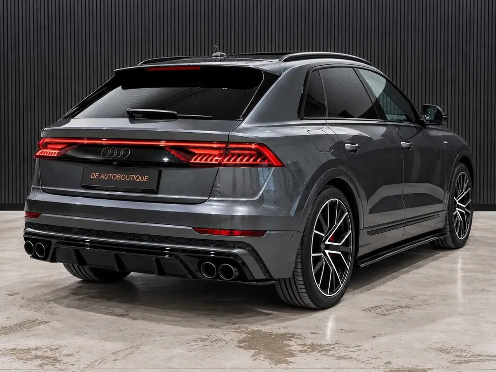 Audi Q8 55 TFSIe Quattro S Line uit 2023, foto 4