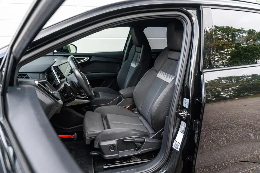 Audi Q4 e-tron 40 204pk Advanced Edition 77 kWh uit 2023, foto 4