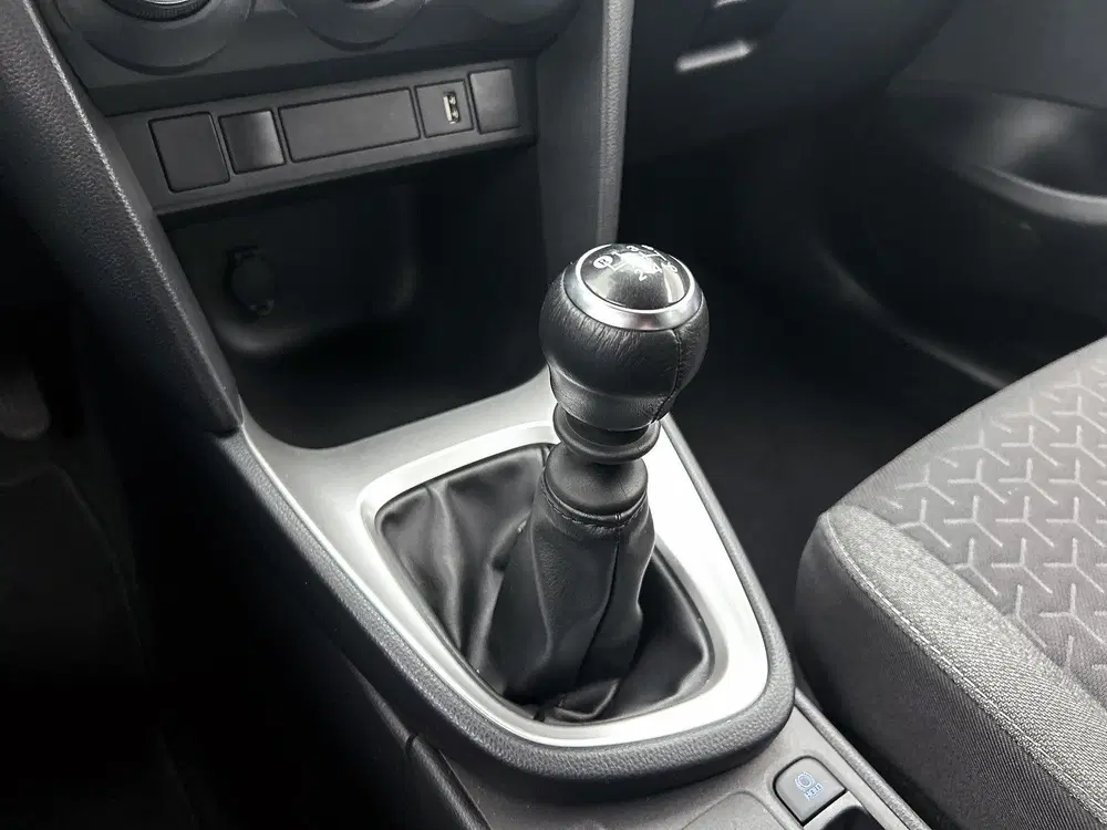 Toyota Yaris Cross 1.5 VVT-I First Edition uit 2022, foto 11