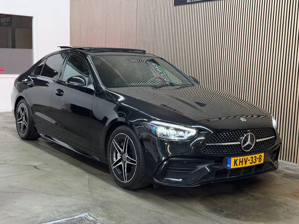 Mercedes-Benz C-Klasse 200 AMG Line 2024 PANO LED CAMERA CAR uit 2024, foto 10