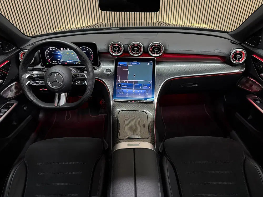 Mercedes-Benz C-Klasse 200 AMG Line 2024 PANO LED CAMERA CAR uit 2024, foto 15
