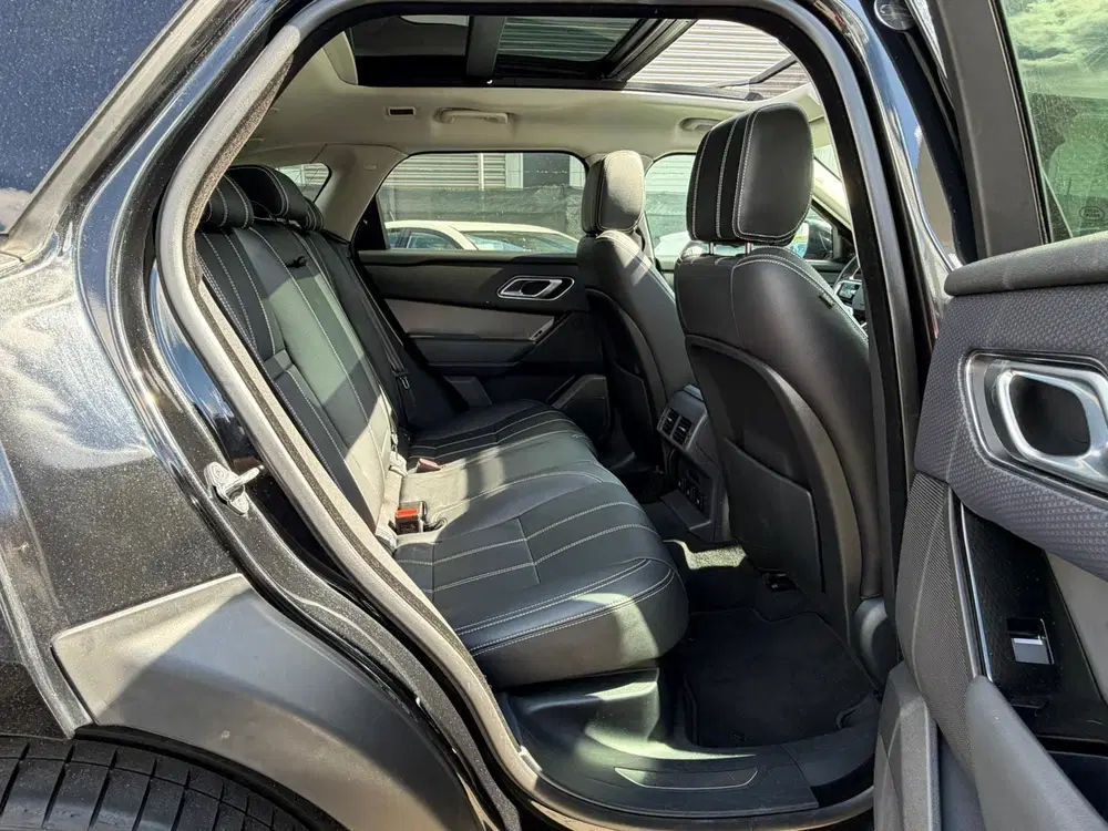 Land Rover Range Rover Velar P400e 404 PK uit 2021, foto 13