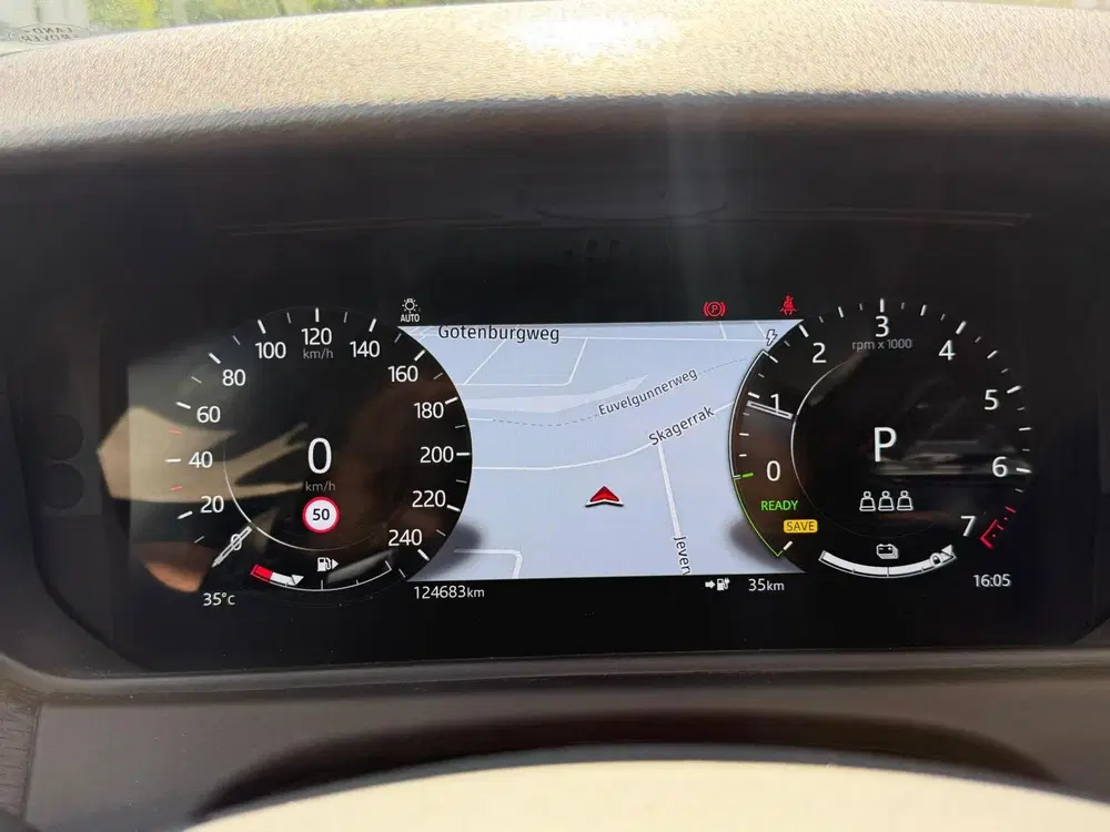 Land Rover Range Rover Velar P400e 404 PK uit 2021, foto 8