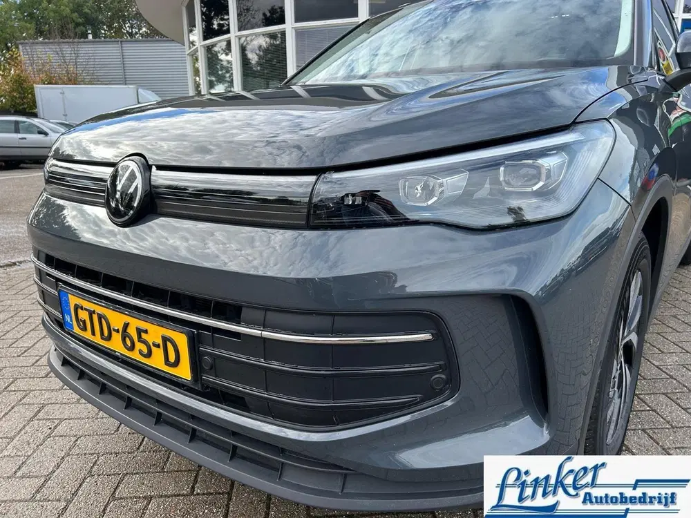 Volkswagen Tiguan 1.5 eTSI R-Line Business uit 2024, foto 11