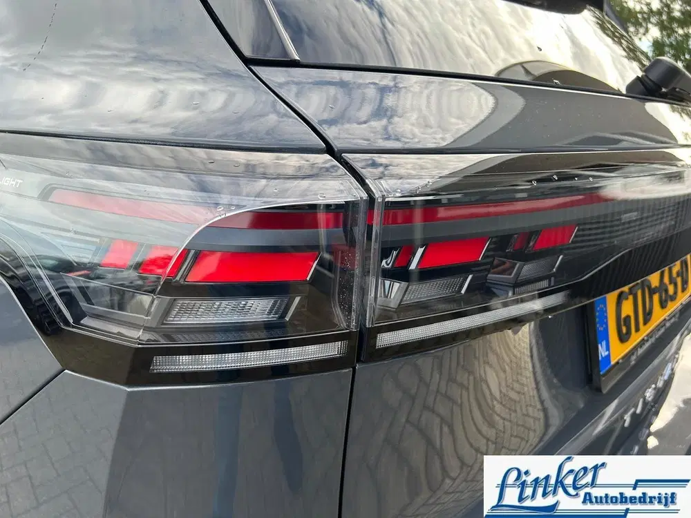 Volkswagen Tiguan 1.5 eTSI R-Line Business uit 2024, foto 13