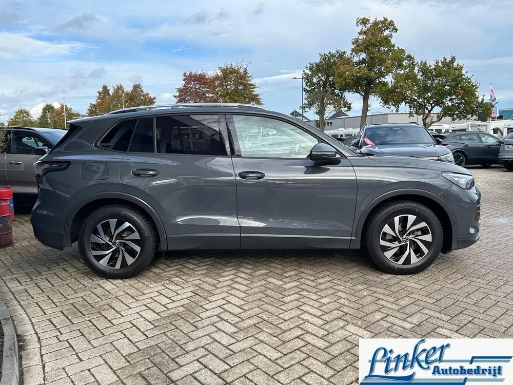 Volkswagen Tiguan 1.5 eTSI R-Line Business uit 2024, foto 6