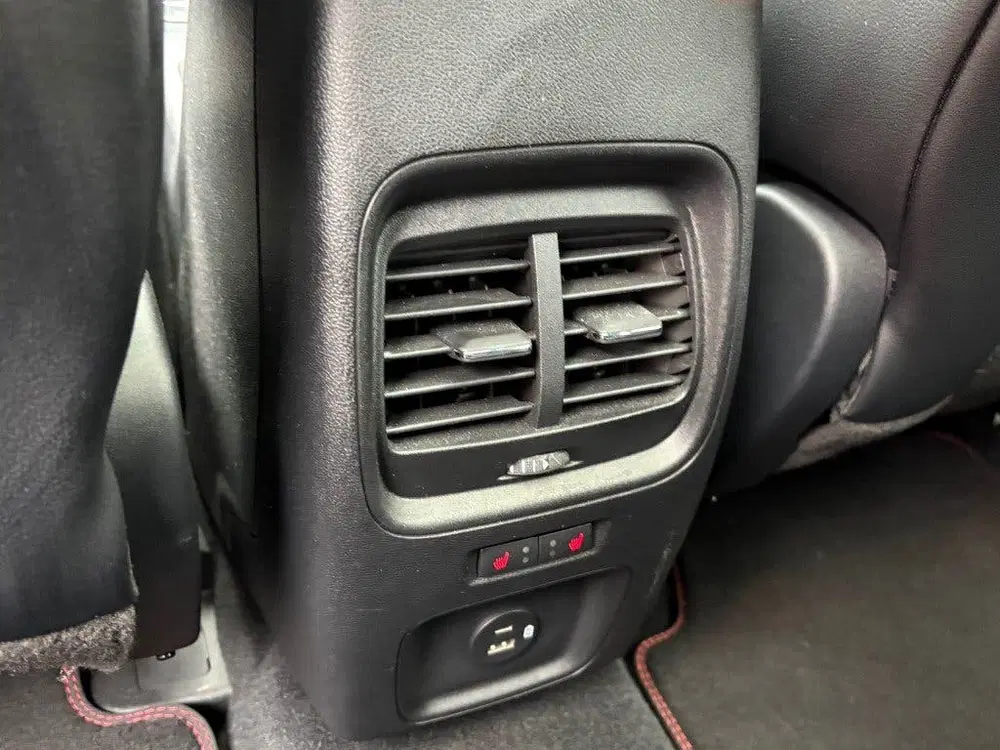 Ford Kuga 2.5 PHEV 224PK AUT. ST-LINE X PANO-DAK TRE uit 2020, foto 15