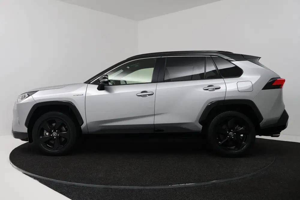 Toyota RAV 4 2.5 Hybrid Bi-Tone (NAVIGATIE uit 2019, foto 2