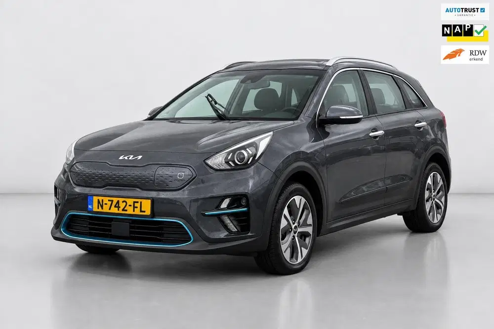 Kia Niro DynamicLine 64 kWh FASE 3 SOH 99.7% DEALER uit 2021