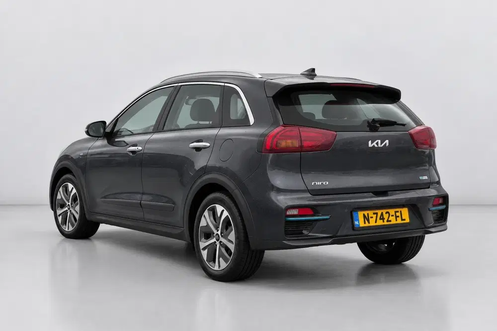 Kia Niro DynamicLine 64 kWh FASE 3 SOH 99.7% DEALER uit 2021, foto 12