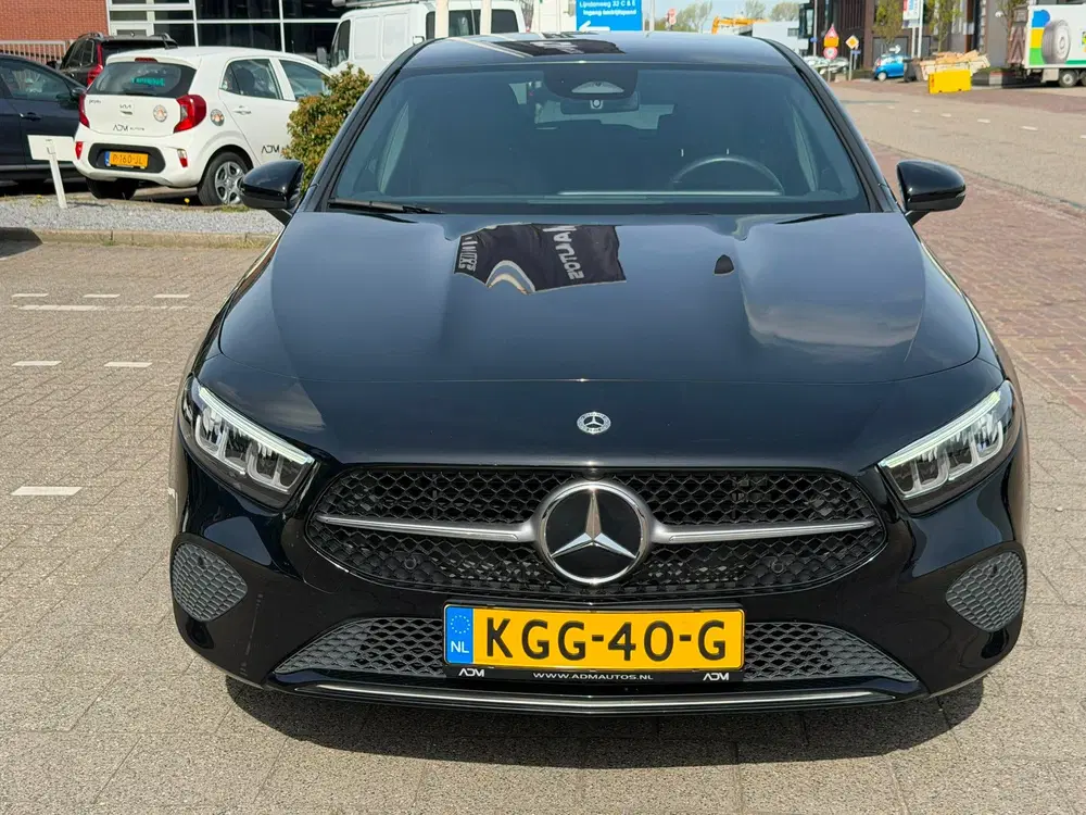 Mercedes-Benz A-Klasse 250 e Business Line uit 2024, foto 11