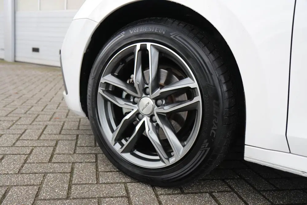 Skoda Octavia 1.0 e-TSI 110pk Business Edition Plus uit 2023, foto 13
