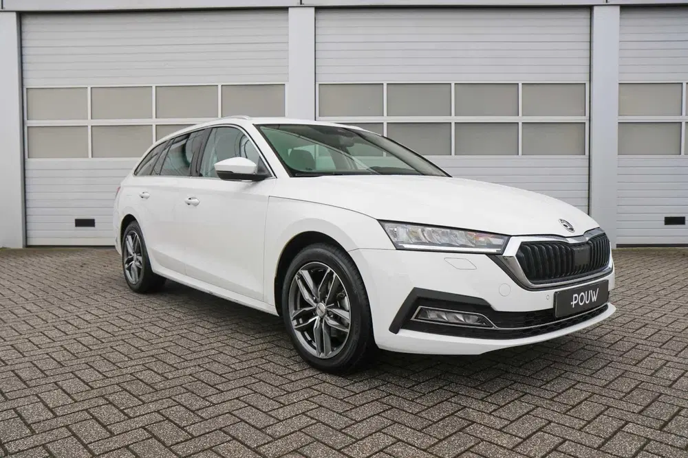 Skoda Octavia 1.0 e-TSI 110pk Business Edition Plus uit 2023, foto 9