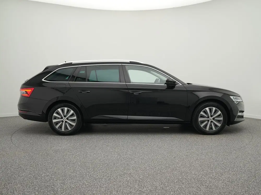 Skoda Superb 1.4 TSI iV Business Edition 218 pk DSG uit 2024, foto 13