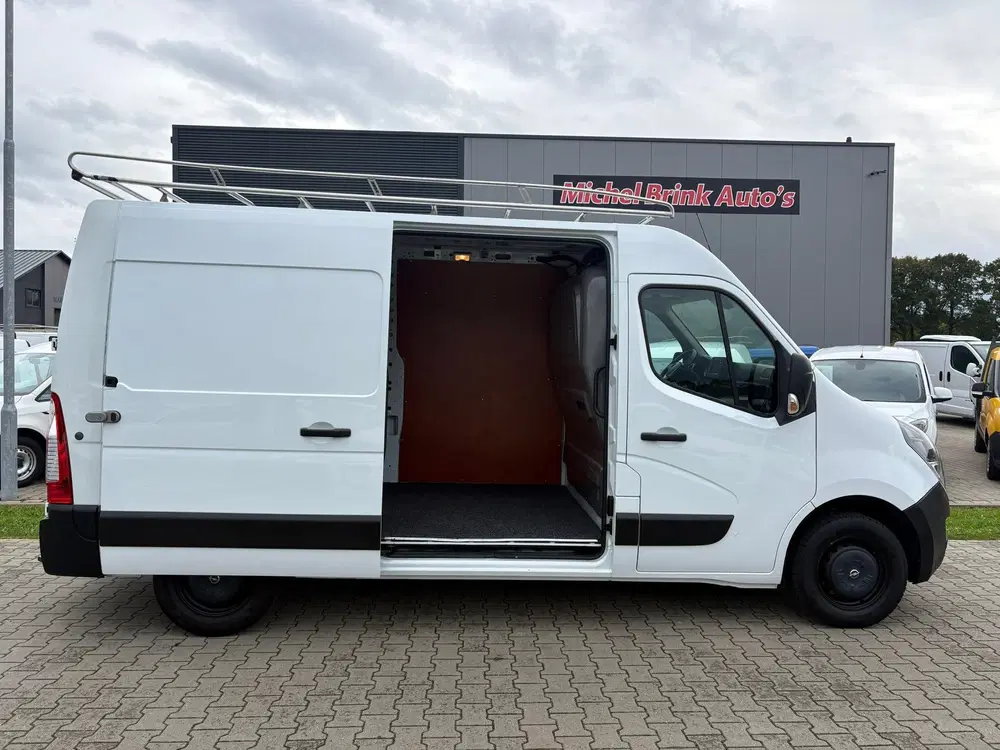 Opel Movano 2.3 Turbo L2H2 Navigatie Airco uit 2020, foto 12