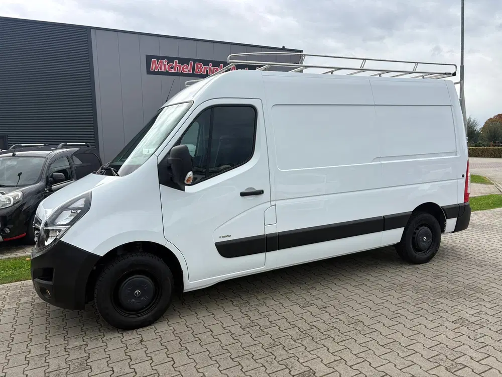 Opel Movano 2.3 Turbo L2H2 Navigatie Airco uit 2020, foto 5