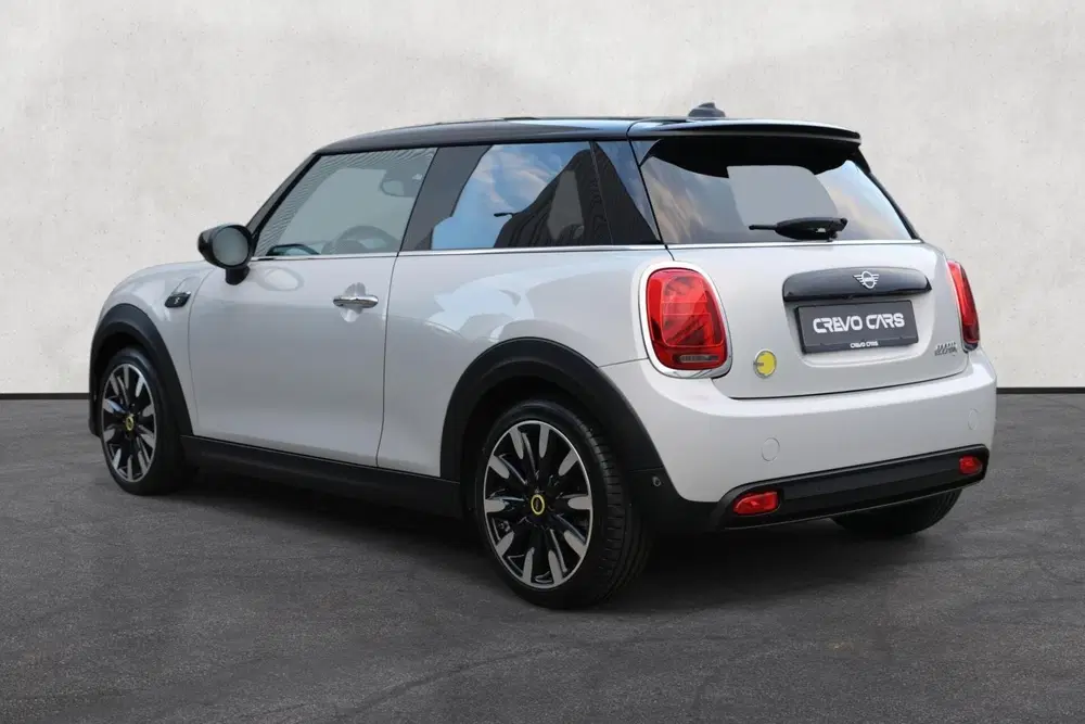 Mini Electric Classic 33 kWh uit 2022, foto 10
