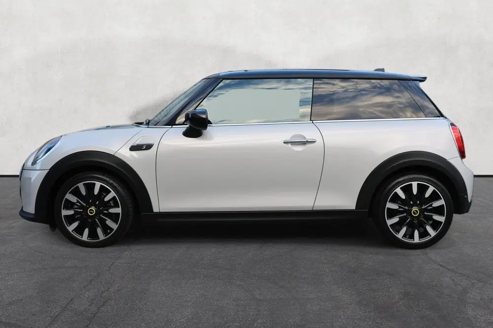 Mini Electric Classic 33 kWh uit 2022, foto 12