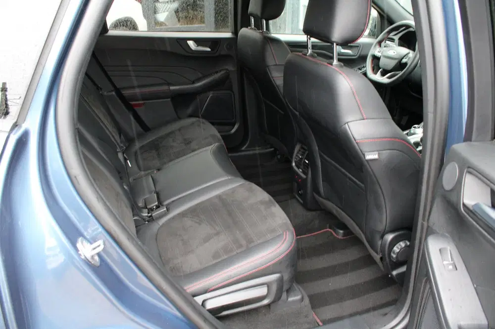Ford Kuga 2.5 PHEV ST-Line X uit 2023, foto 12