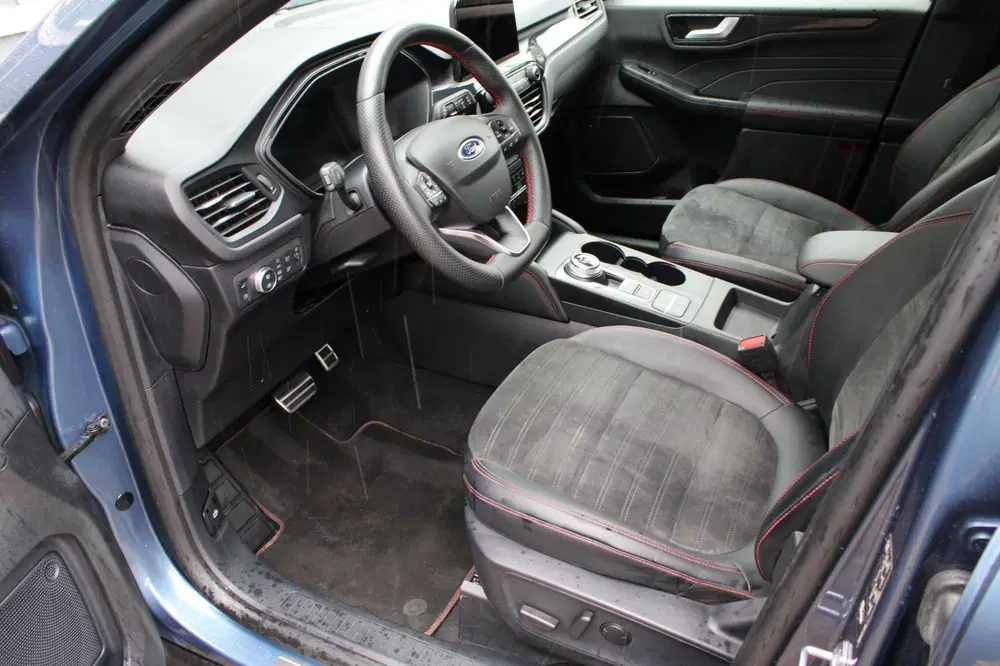 Ford Kuga 2.5 PHEV ST-Line X uit 2023, foto 13