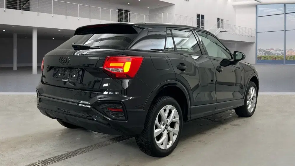 Audi Q2 35 TFSI Advanced edition Black uit 2024, foto 4