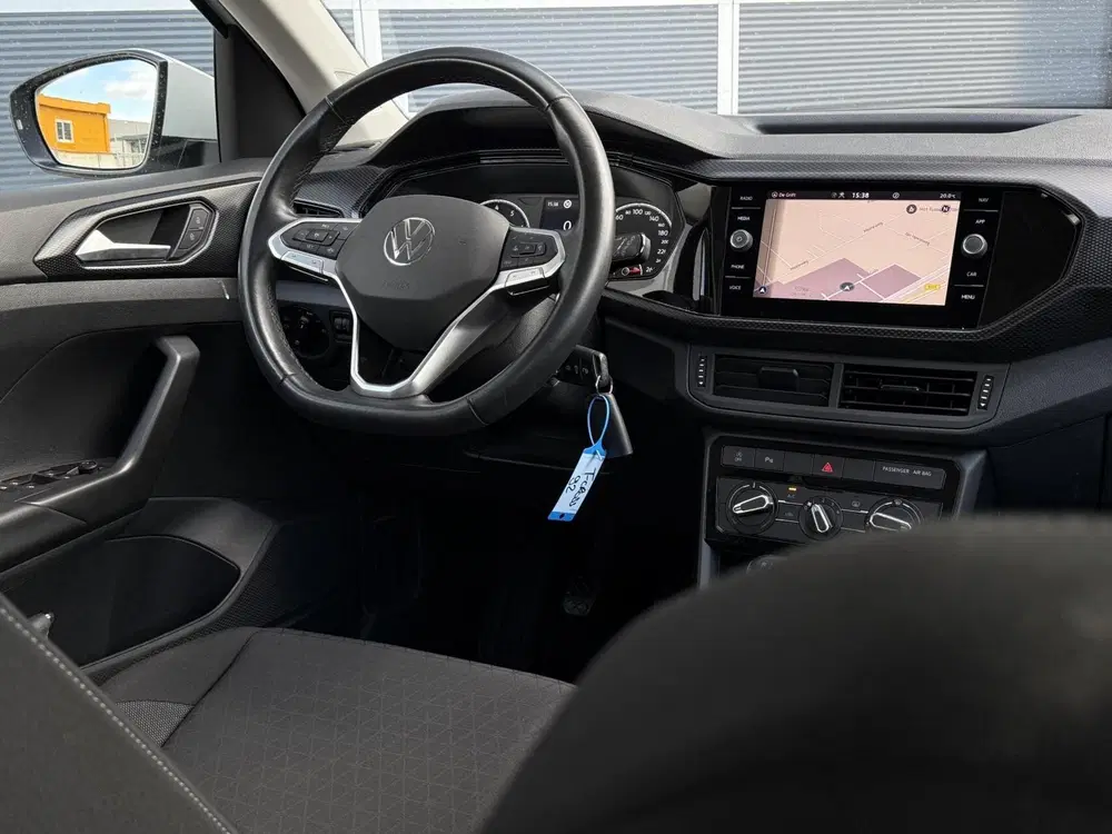 Volkswagen T-Cross 1.0 TSI Life uit 2023, foto 3