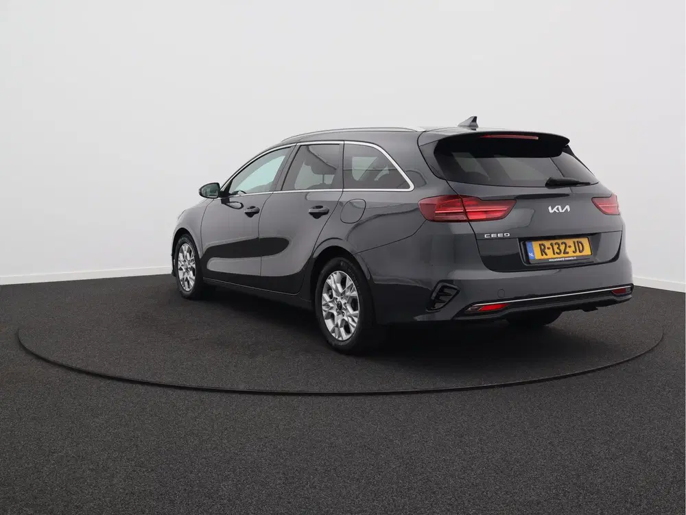 Kia Ceed 1.0 T-GDi MHEV DynamicPlusLine uit 2022, foto 14