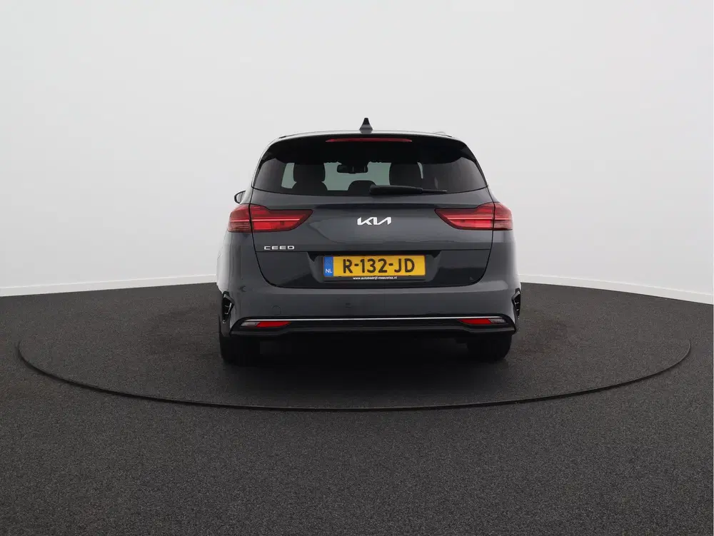 Kia Ceed 1.0 T-GDi MHEV DynamicPlusLine uit 2022, foto 15