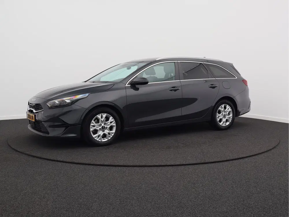 Kia Ceed 1.0 T-GDi MHEV DynamicPlusLine uit 2022, foto 8