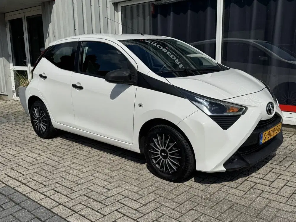 Toyota Aygo 1.0 VVT-i x-fun uit 2019, foto 13