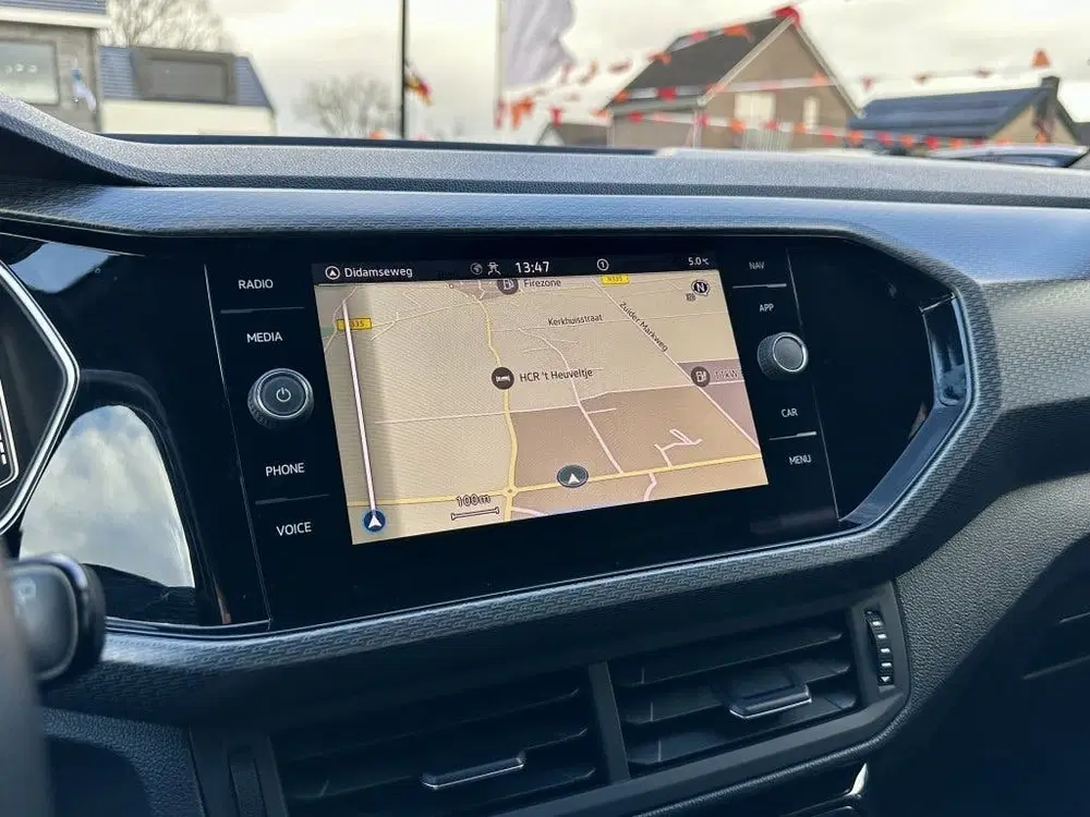 Volkswagen T-Cross 1.0 TSI R-Line 110PK DSG Automaat Camera uit 2022, foto 5