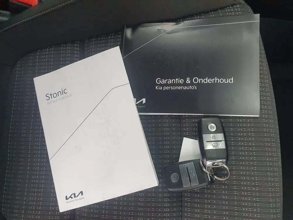 Kia Stonic 1.0 T-GDi MHEV DynamicPlusLine NAVI uit 2021, foto 14