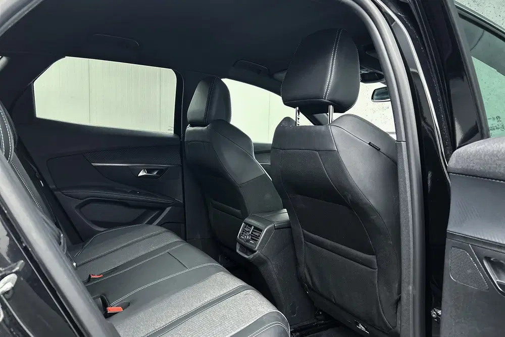 Peugeot 3008 1.6 HYbrid 225 Allure uit 2024, foto 15