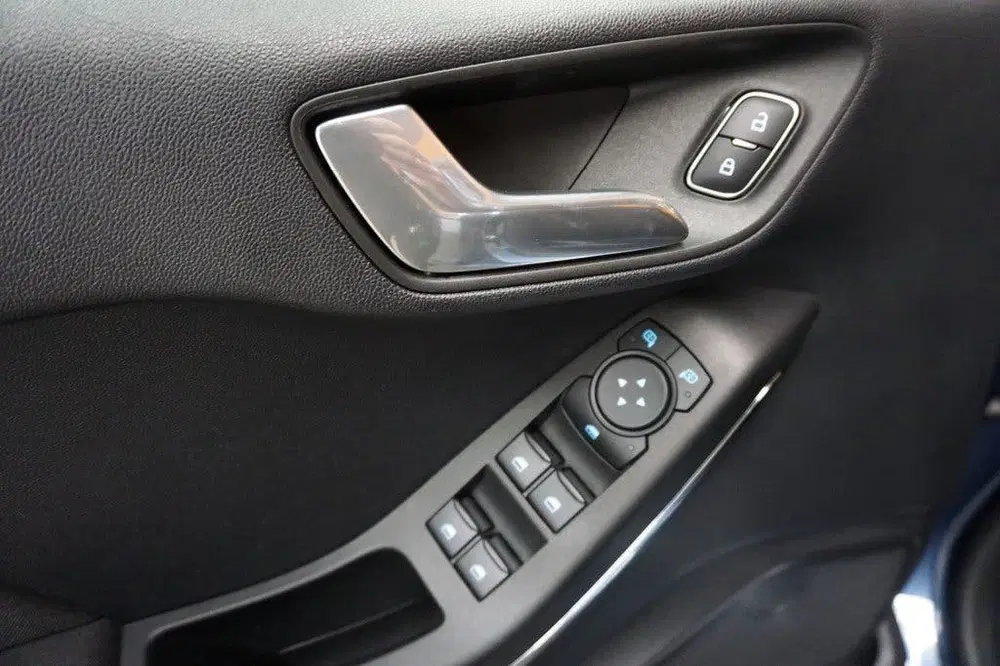 Ford Fiesta 1.0 EcoBoost Hybrid Titanium Navigatie uit 2023, foto 14