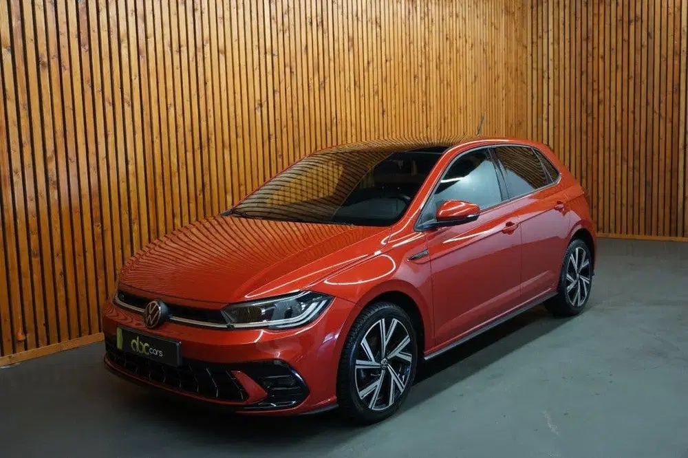 Volkswagen Polo 1.0 TSI R-LINE APPLE CARPLAY CLIMA SFEERVE uit 2021